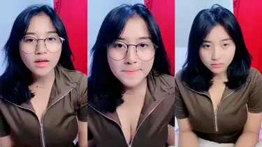 Bokep Indo Gadis Kacamata Imut Live Sange